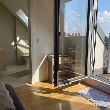 Rooftop Terrace- Panoramablick Ueber Wien Apartment Exterior photo